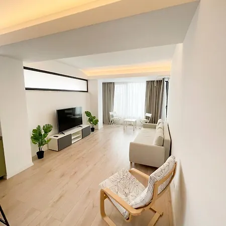 Aparthotel Warm 3*