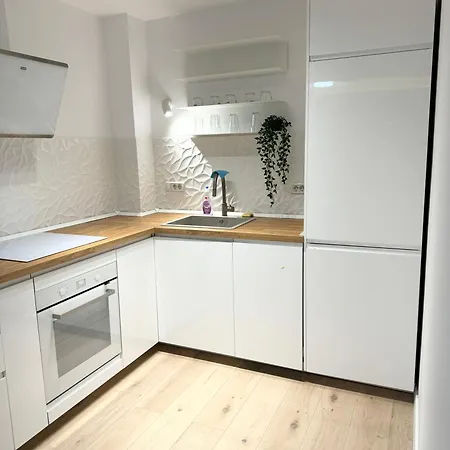 Warm Aparthotel Bukarest