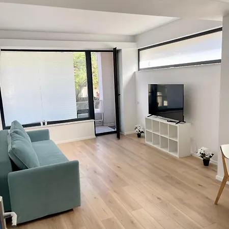 Warm ブカレスト