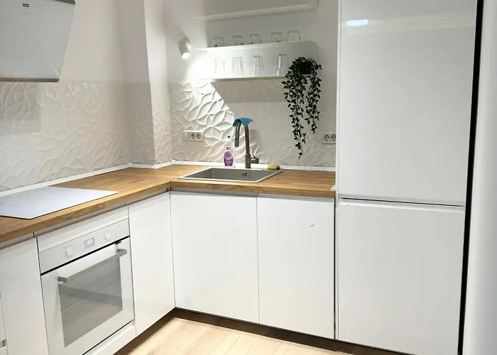 Warm Lägenhetshotell Bukarest