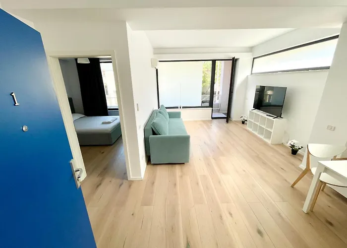 Warm Lägenhetshotell Bukarest